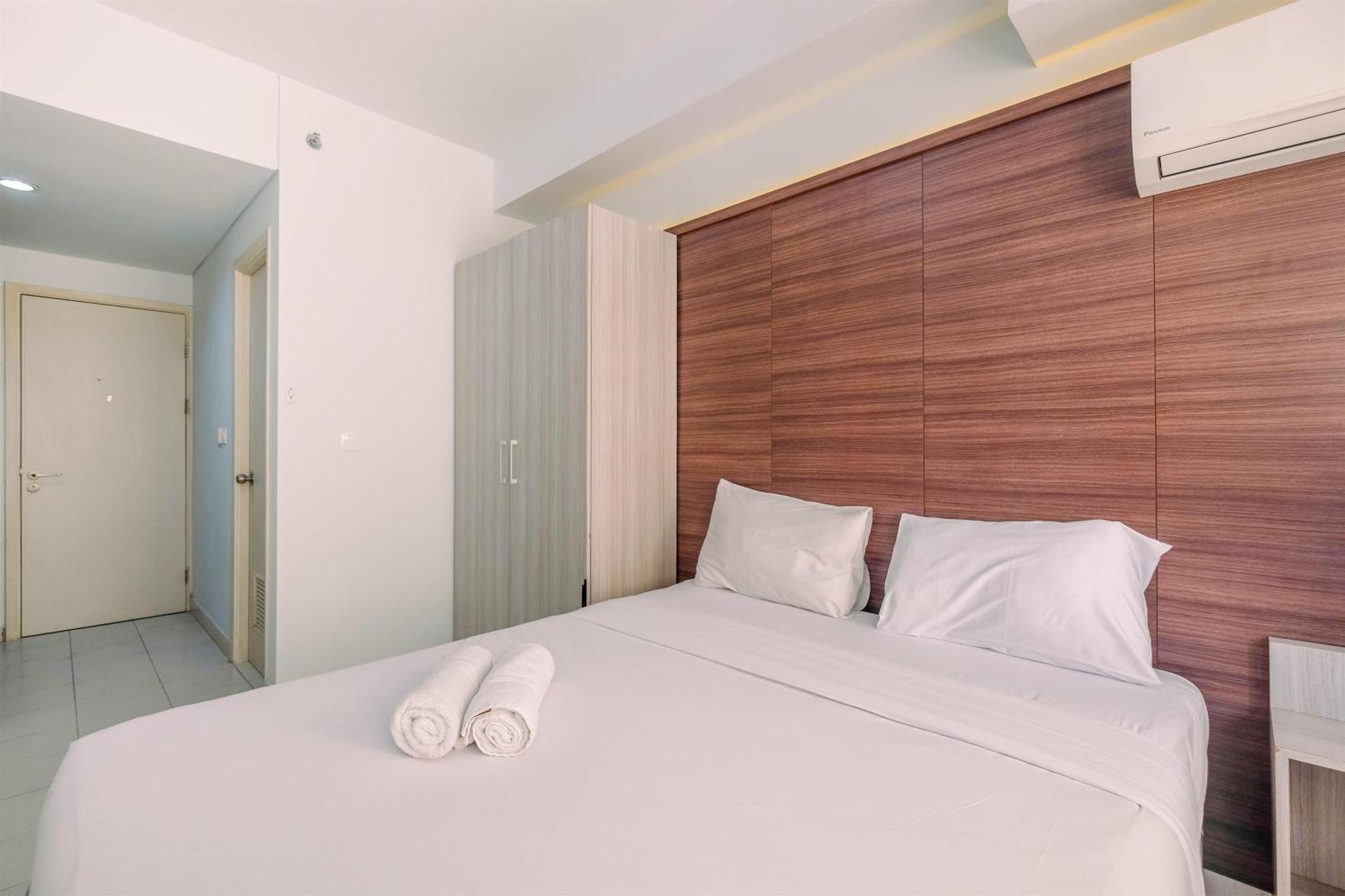 And Cozy At Patraland Urbano By Travelio Apartemen *