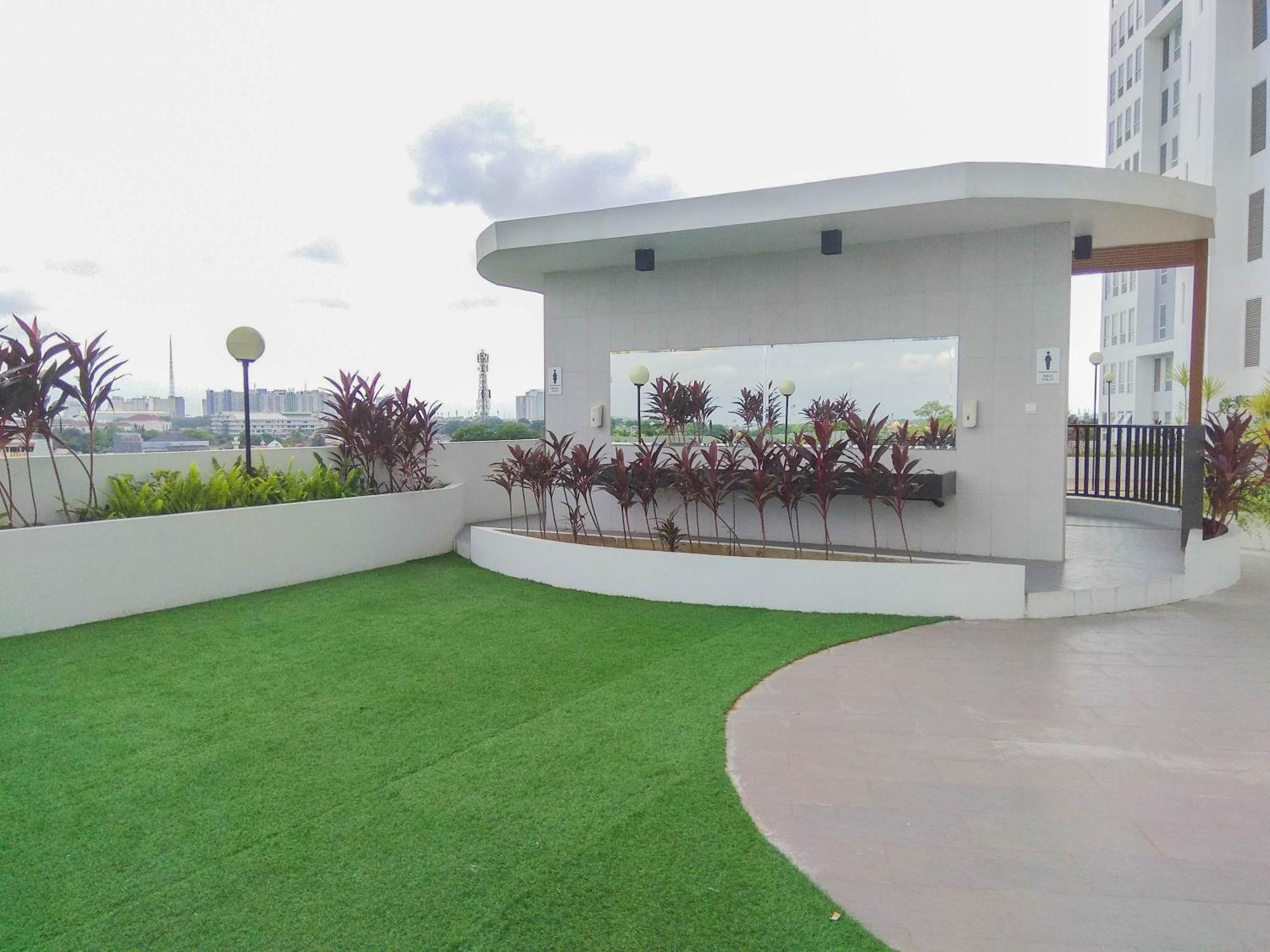 And Cozy At Patraland Urbano By Travelio Apartemen Bekasi